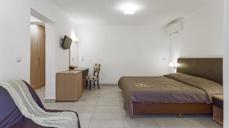 Sitonija - Lagomandra Beach & Suites 4* 4