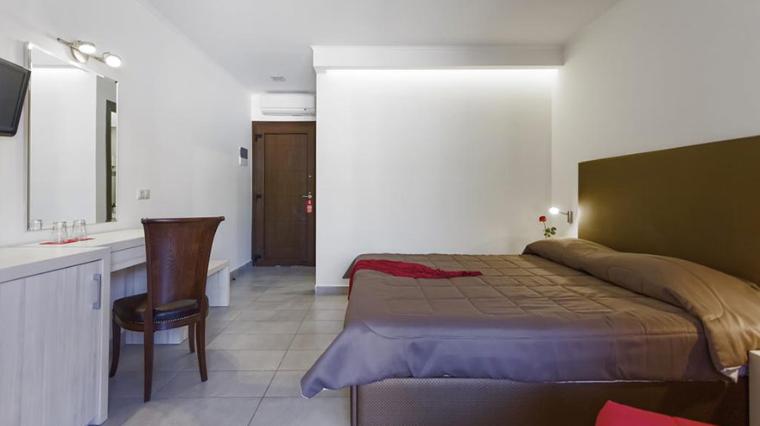 Sitonija - Lagomandra Beach & Suites 4* 7
