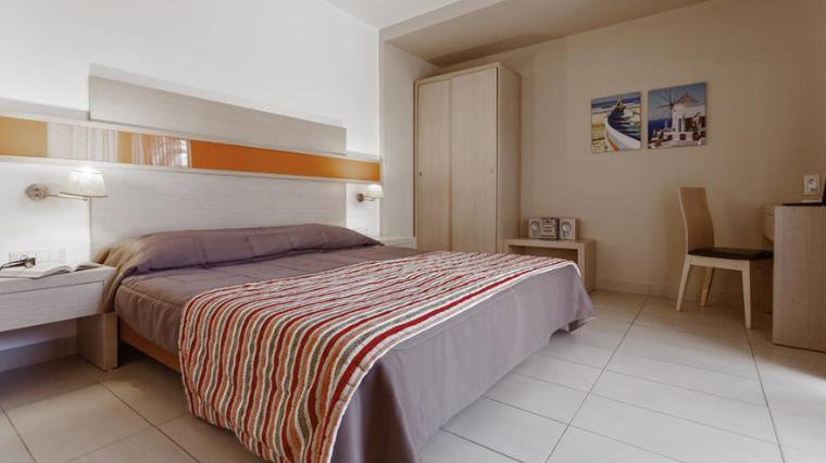 Sitonija - Lagomandra Beach & Suites 4* 8