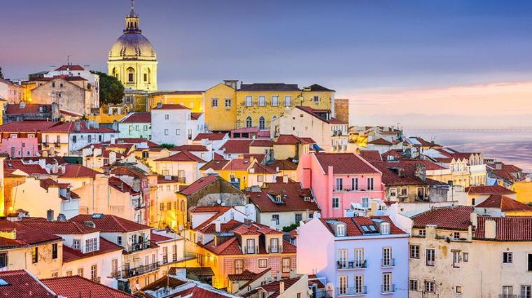 Porto i Lisabon, Uskrs i Dan rada - AVION 0