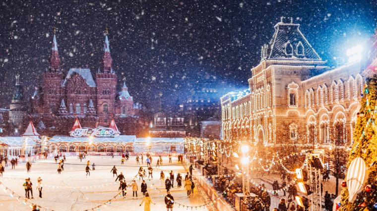Moskva 5 noći, Nova godina - AVION 0