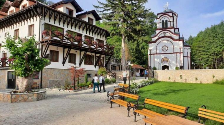 Jednodnevni izlet - Manastiri Tumane i Nimnik 1