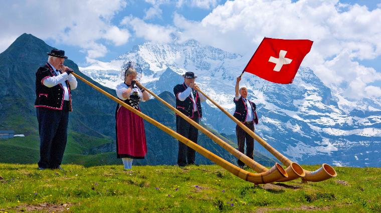 Švajcarska 0